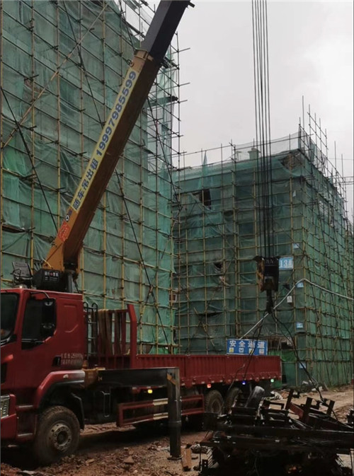 定兴县“慢工细活”—— 吊车的 “微动控制” 技术